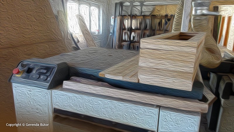 Új gerenda bútor. Ez éltet. Lapszabászat.