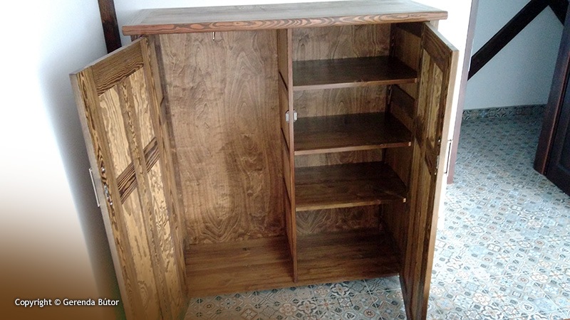 Szekrény belső Szekrény belső