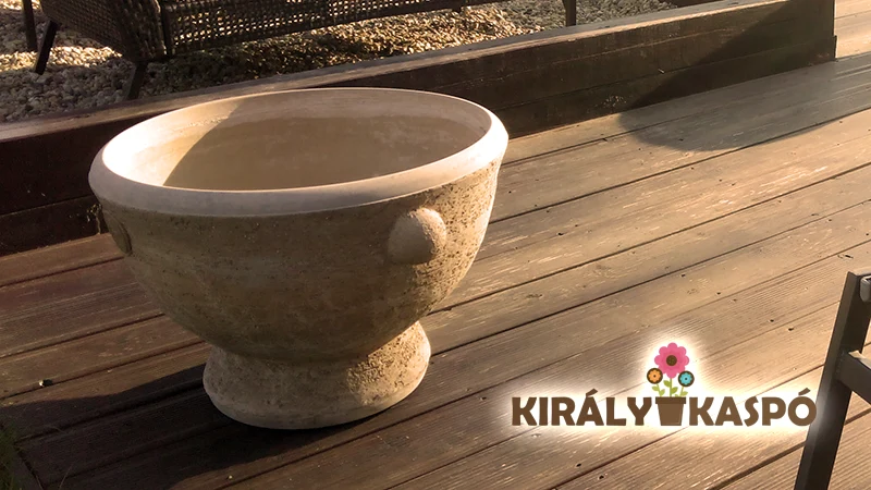 Kültéri kő kaspó Kültéri kő kaspó