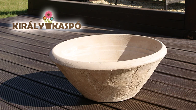 Fagyálló kültéri virágtartó Fagyálló kültéri virágtartó