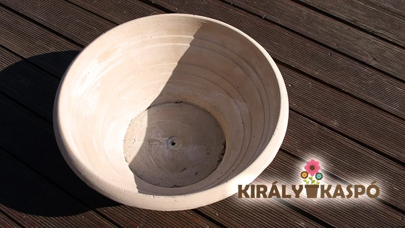 Fagyálló kültéri virágtartó Fagyálló kültéri virágtartó